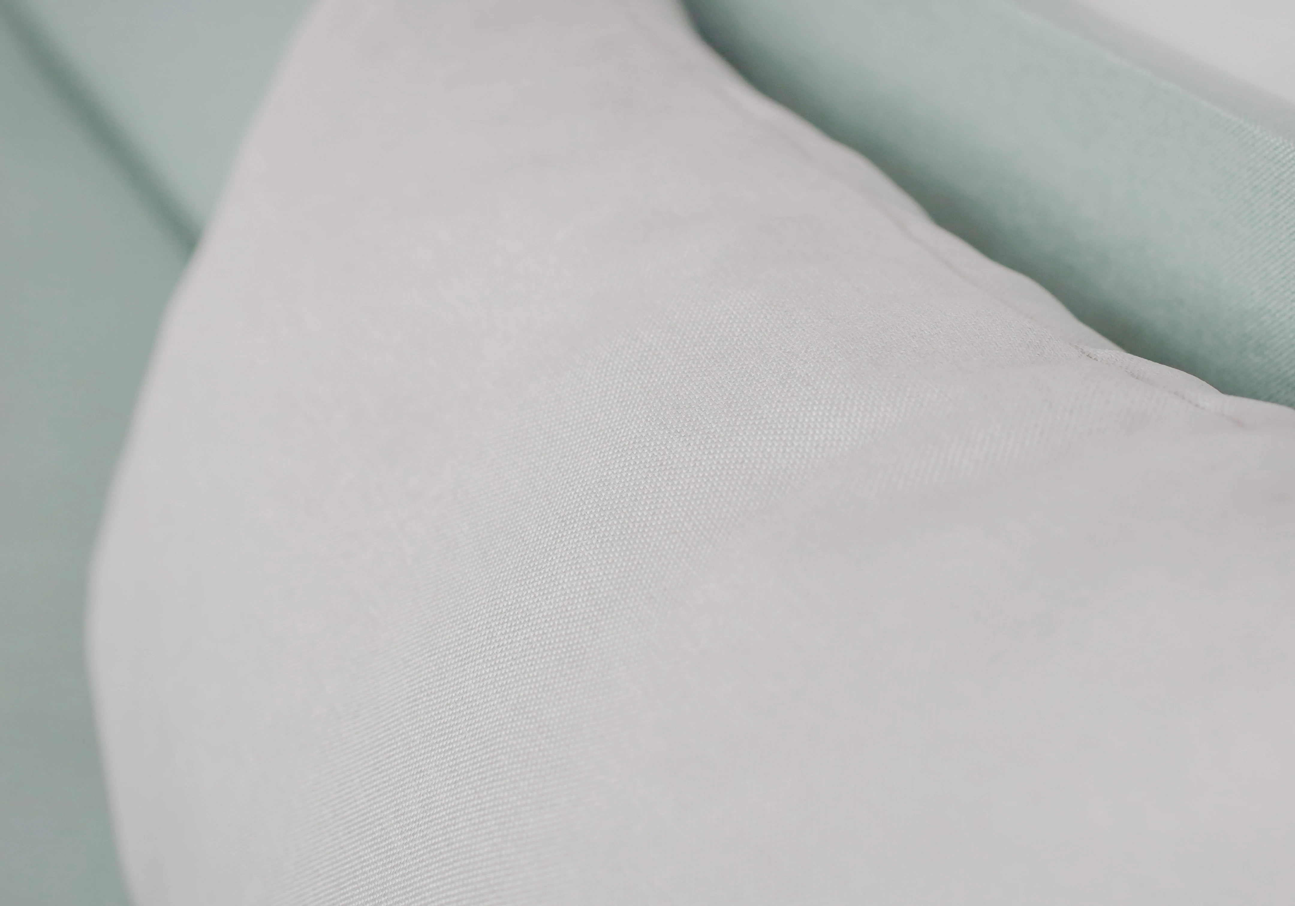 Čalúnená jednolôžková posteľ s úložným priestorom Hirek Eko 80x200 Mätová/Sivá